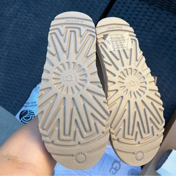 UGG AUTHENTIC NEUMEL WOMENS sz 6,7,8,9 new - Picture 6 of 9